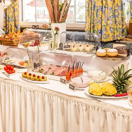 Отель Alpenhof Postillion Кохель-ам-Зее