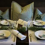 ألبينهوف بوستيليون فندق 3*