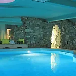 فندق ألبينهوف بوستيليون 3*