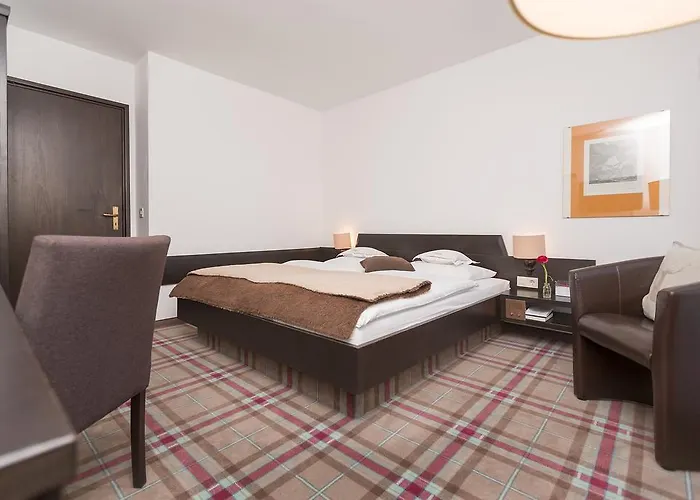 فندق ألبينهوف بوستيليون كوشل