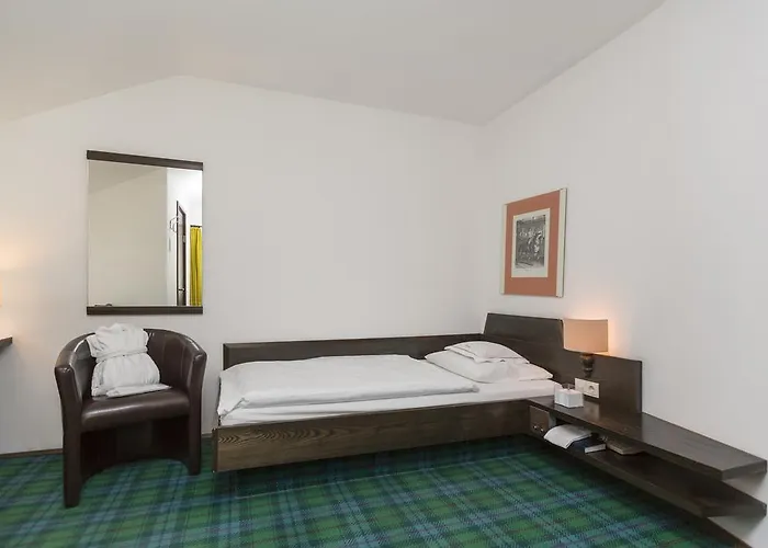 ألبينهوف بوستيليون 3*